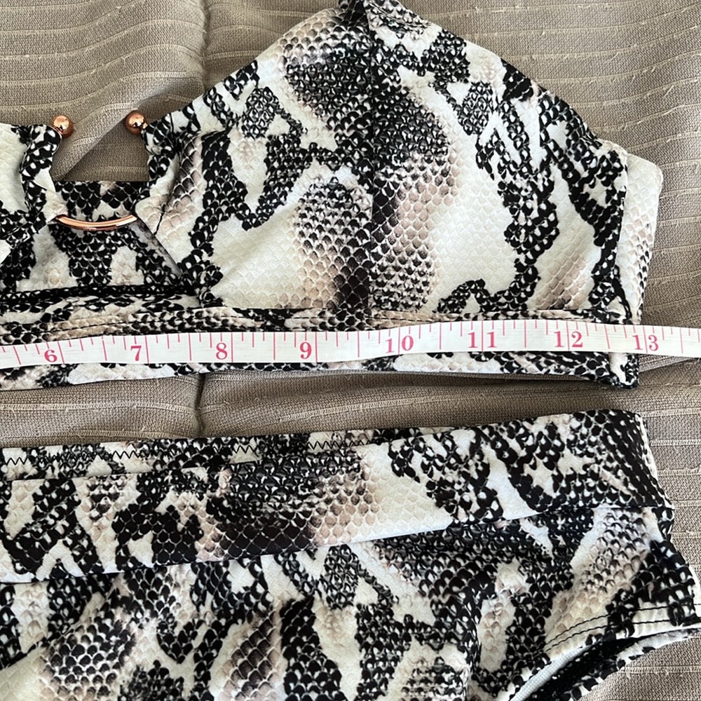 Shein Bikini Set - Picture 5 of 6